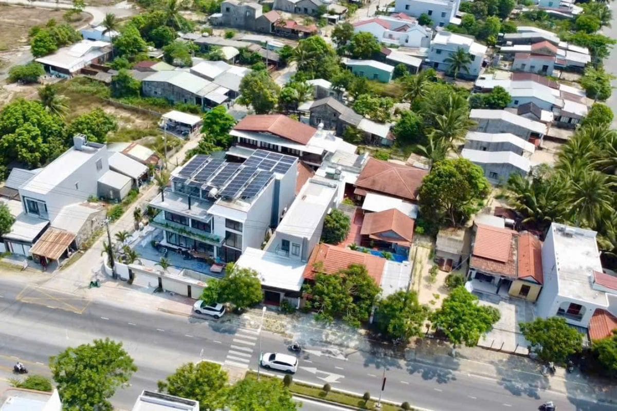 Thi công hệ thống điện năng lượng mặt trời
